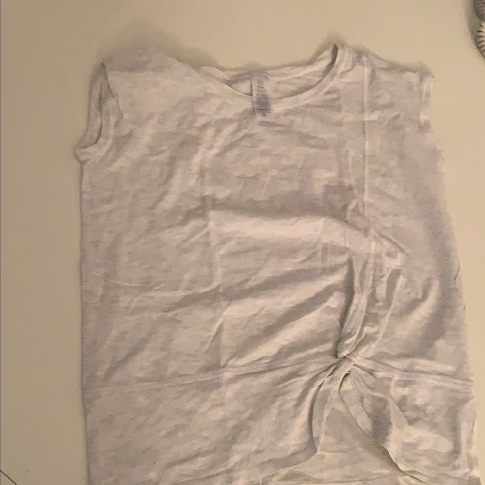 A muscle tee!